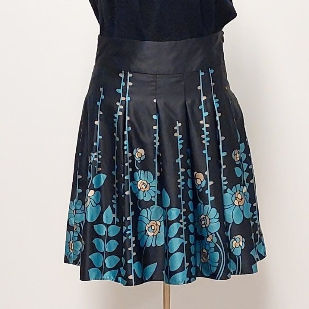 Mossimo Black & Multi-Colored Printed Satin “Skater” Full Midi Skirt Size: 10